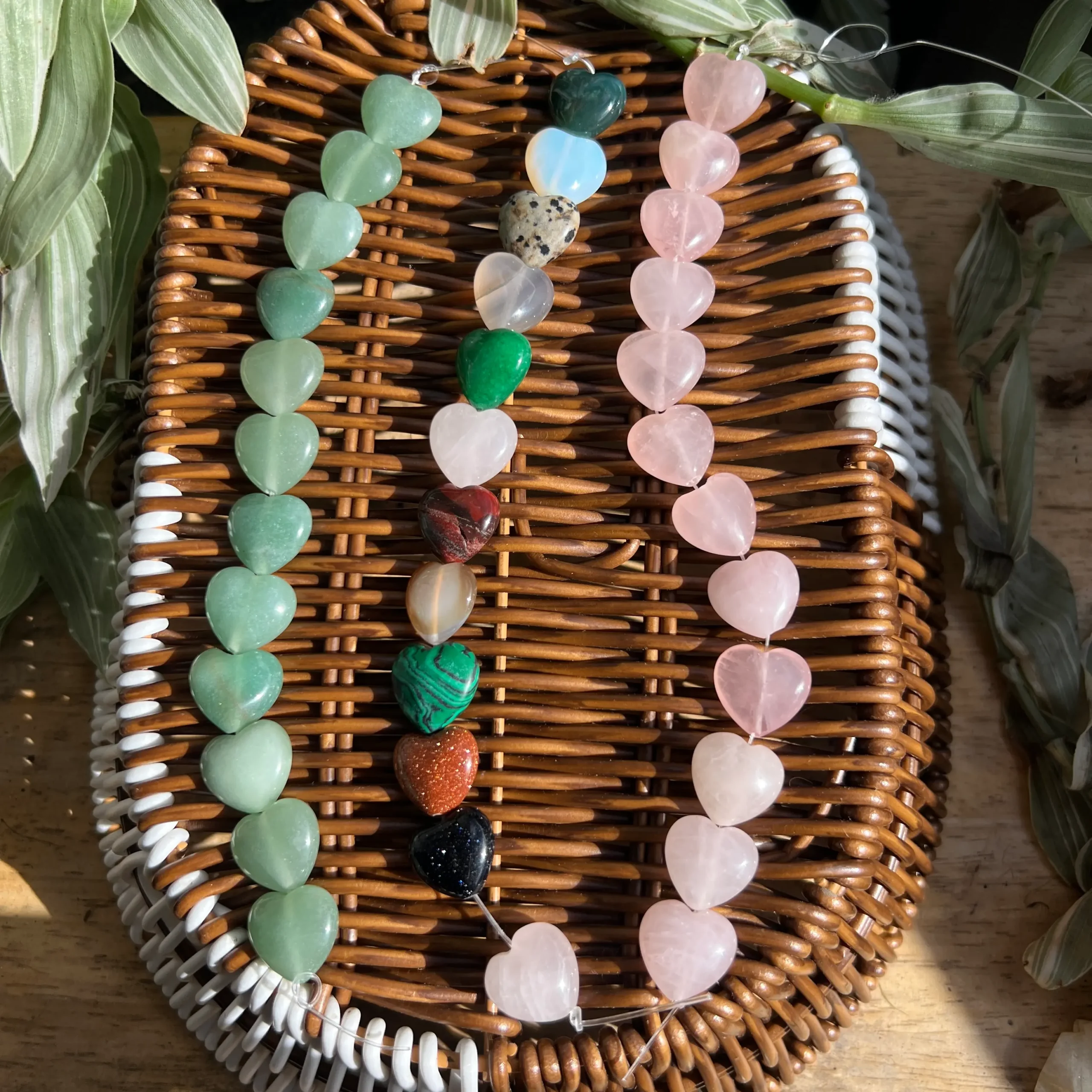 Cuentas Sueltas de Cristal Natural en Forma de Corazón para Joyería DIY