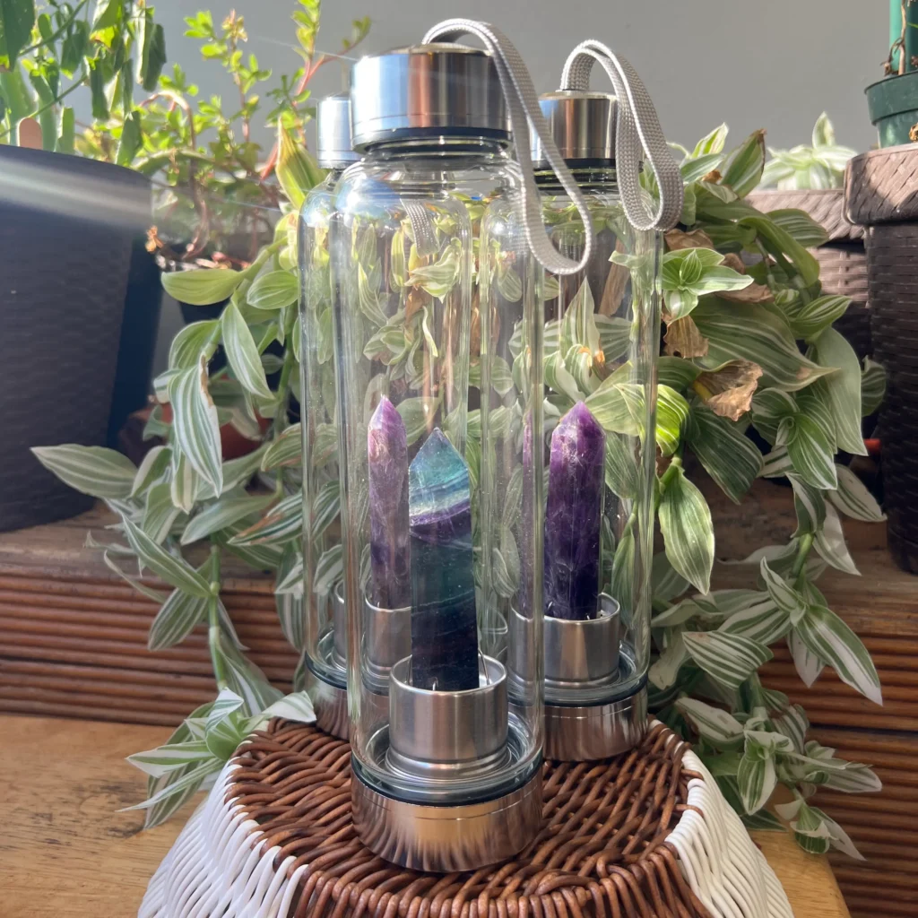 Botella de Vidrio con Punta de Cristal Natural + Funda Protectora