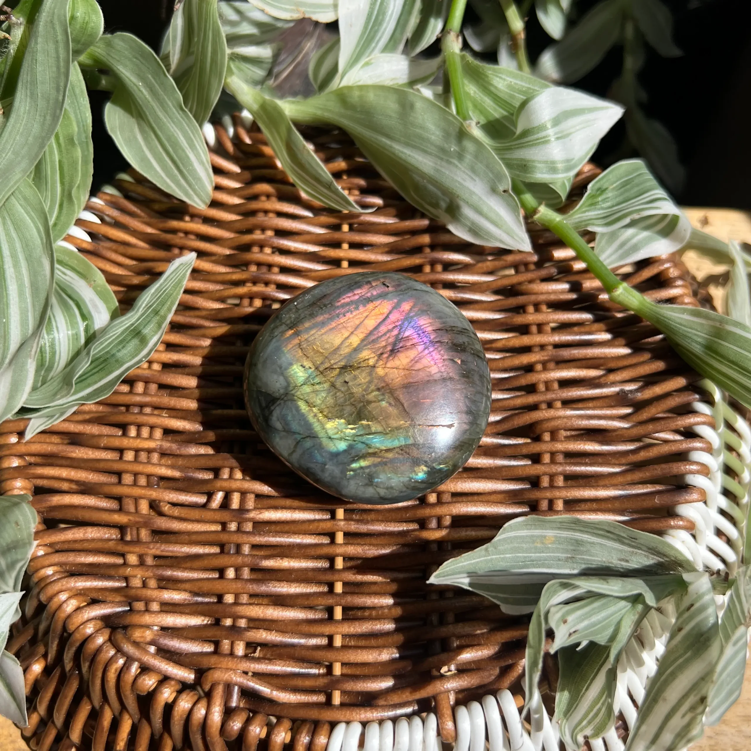 Piedra de Labradorita con Destellos de Colores | Cristal Curativo de Alta Calidad