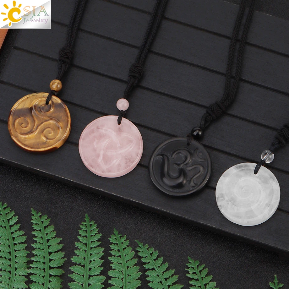 Colgante de Cristal con Runa Tallada en Forma Circular | Amuleto de Protección y Energía