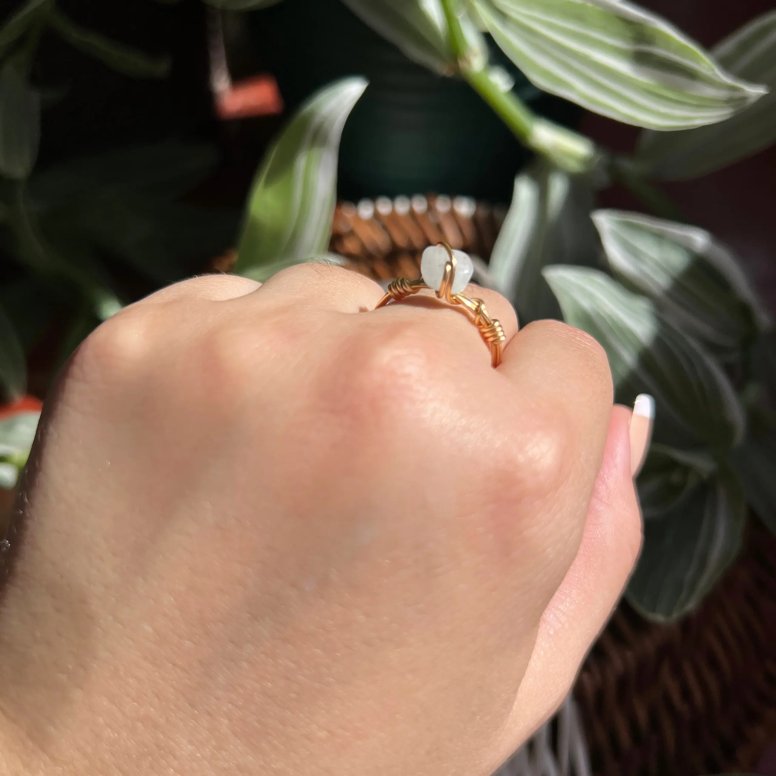 Anillo de Piedra Natural Aguamarina con Baño Dorado | Talla 8