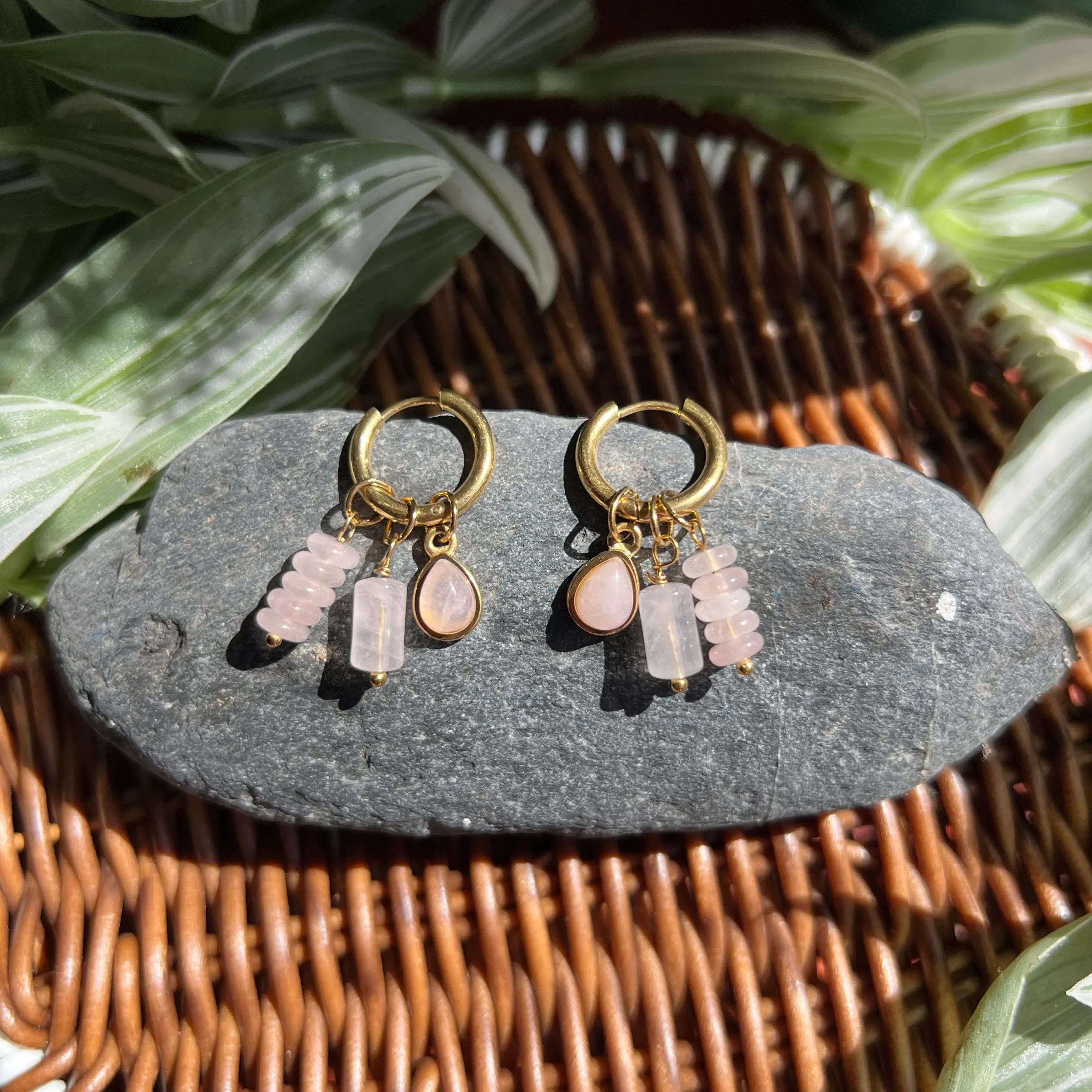 Pendientes de Aro de Acero Inoxidable con Cuarzo Rosa